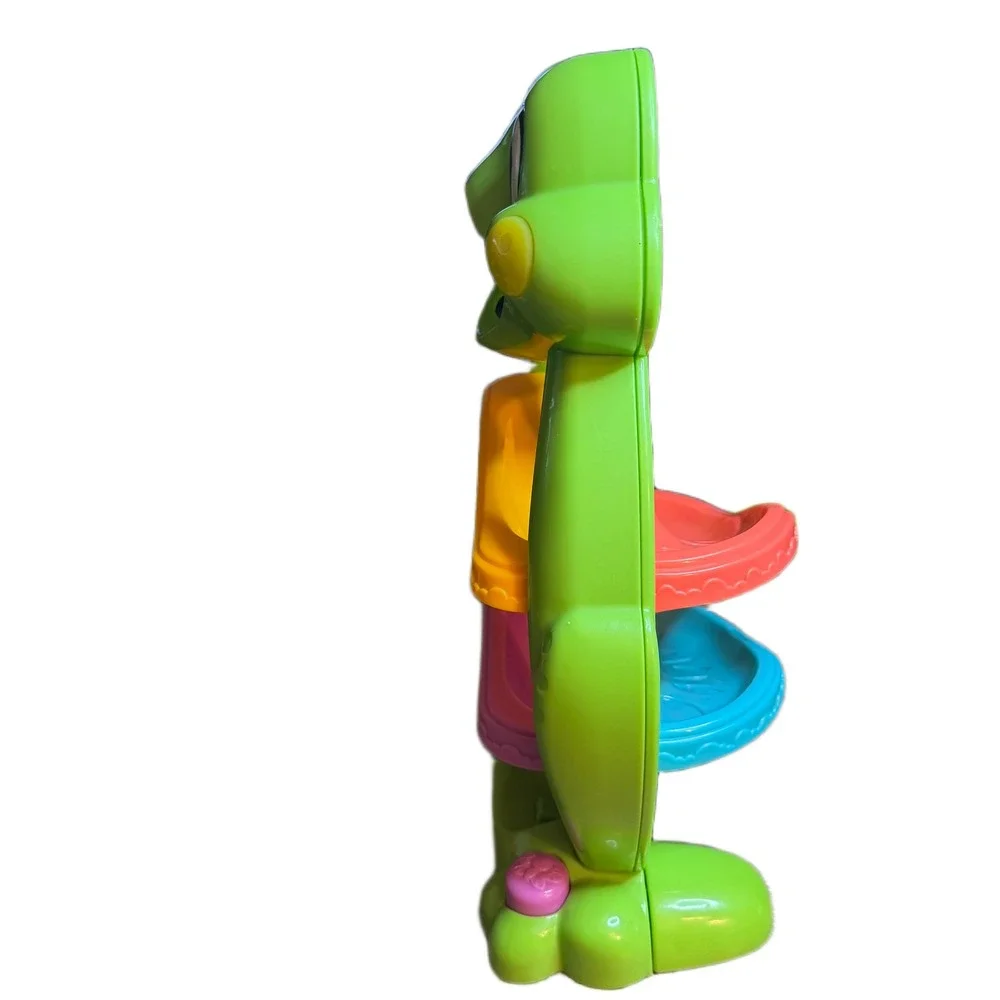 Playskool Feed Me Froggy Ball Ramp Toddler Toy Green Hasbro A7378 with 3 Balls